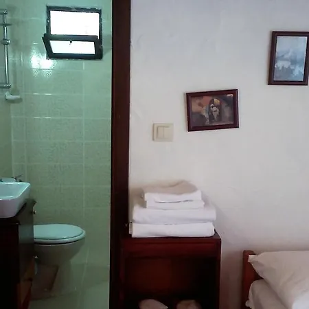 Gazde/Camere de închiriat Kayakoey Pansiyon *