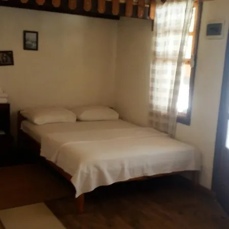 Gazde/Camere de închiriat Kayakoey Pansiyon Kayakoy